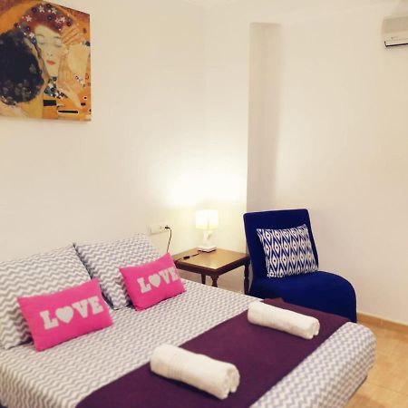 Central Apartment In Valencia With Wifi + Parking. Екстериор снимка