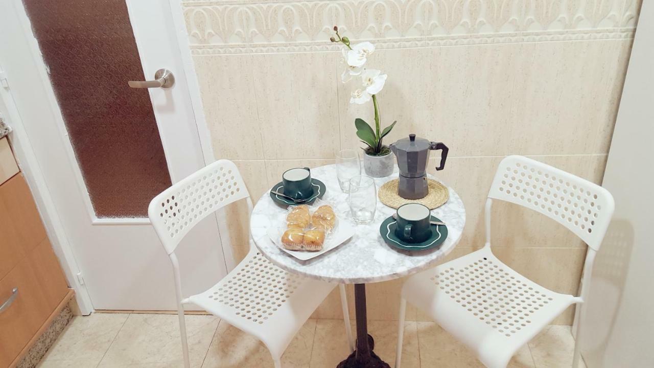 Central Apartment In Valencia With Wifi + Parking. Екстериор снимка