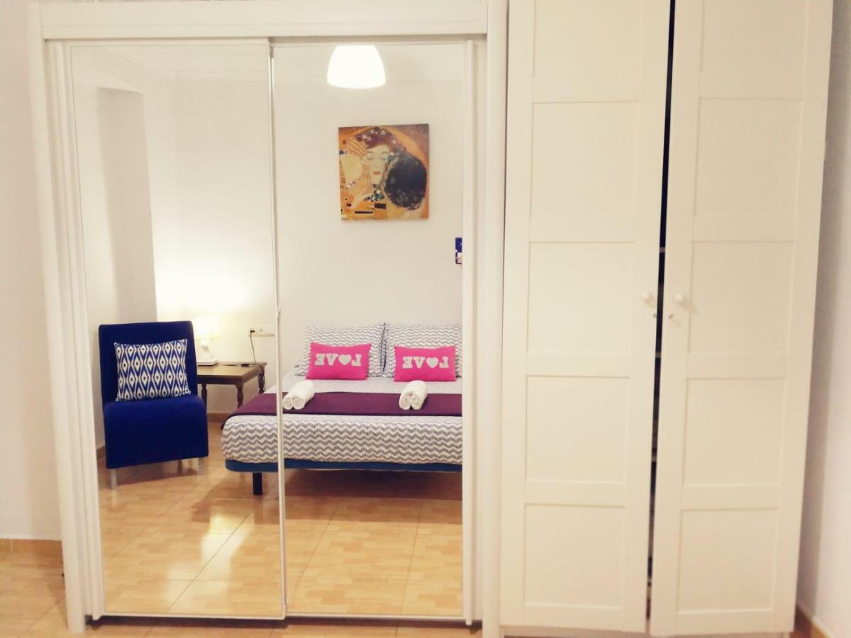 Central Apartment In Valencia With Wifi + Parking. Екстериор снимка