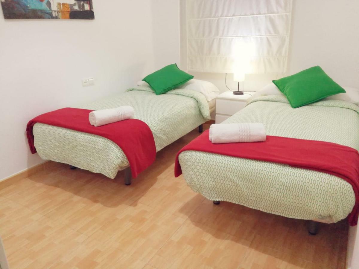 Central Apartment In Valencia With Wifi + Parking. Екстериор снимка