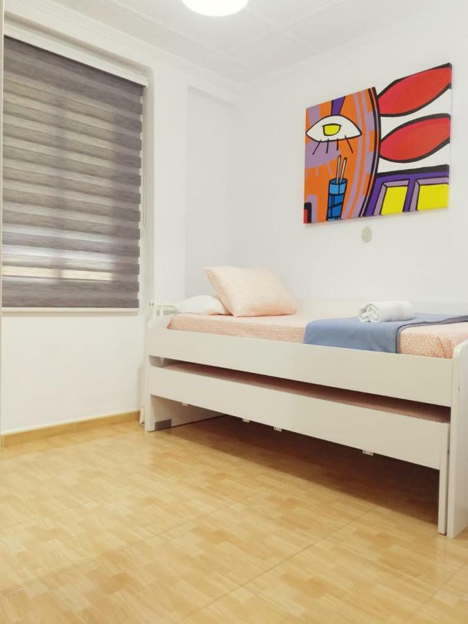 Central Apartment In Valencia With Wifi + Parking. Екстериор снимка